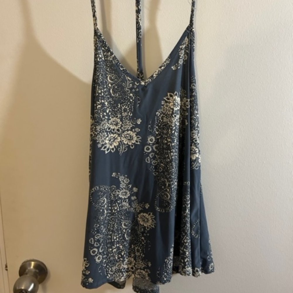 Tres Bien Blue and Grey floral tank with open back